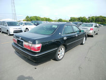 Load image into Gallery viewer, TOYOTA CROWN ATHLETE-V
