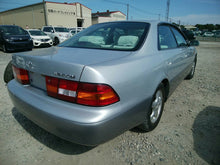 Load image into Gallery viewer, TOYOTA WINDOM 2.5X
